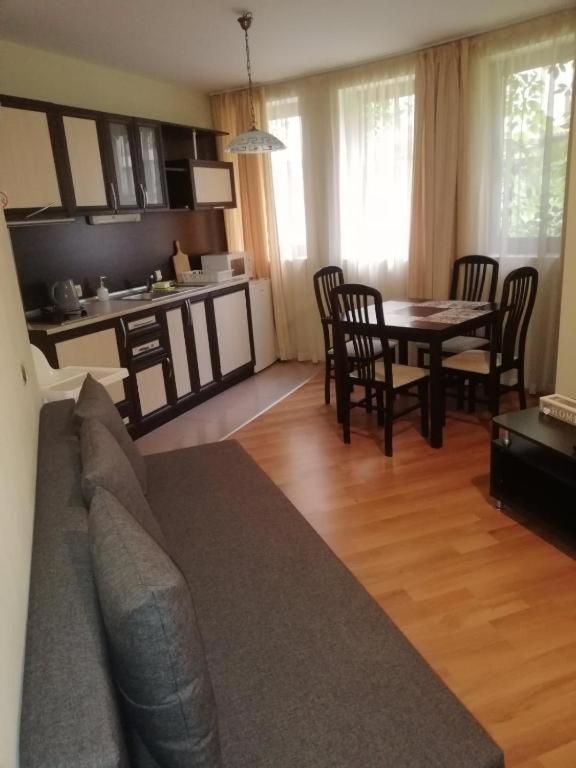Renta Bg Apartments In Tsarevo Exterior photo