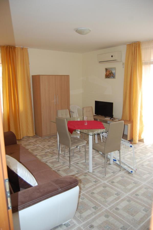 Renta Bg Apartments In Tsarevo Exterior photo